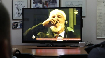 Η τότε ζωντανή μετάδοση από τη δίκη του Σλόμπονταν Πράλιακ