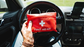 φαρμακείο-αυτοκινητο