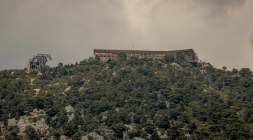 Φωτιά στην Πάρνηθα