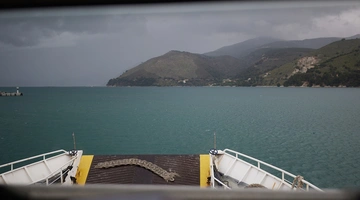 Πλοίο με πλώρη προς την Κεφαλονιά