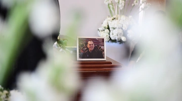 κηδεία Γκούμα