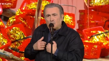 Λάκης Λαζόπουλος