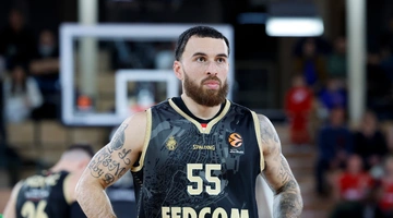 Μάικ Τζέιμς