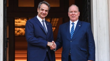 Συνάντηση Κυριάκου Μητσοτάκη με τον πρίγκιπα Αλβέρτο του Μονακό