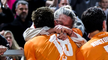 Τιάγκο Νους και η μητέρα του