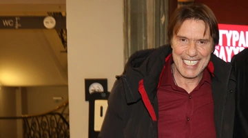 Στράτος Τζώρτζογλου