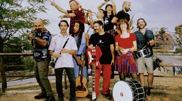 ΑΧΟΣ ΦΕΣΤ Μια μεγάλη μουσικοχορευτική γιορτή έρχεται στο ΠΛΥΦΑ