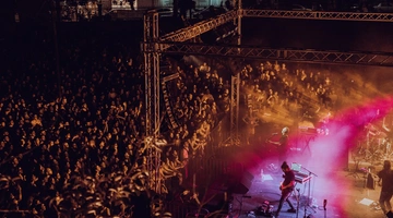 Ο Παύλος Παυλίδης στο UP FM Festival.
