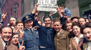 1945