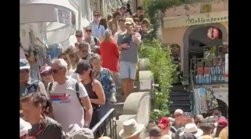 Ακτή Αμάλφι τουρίστες