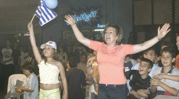 Πανηγυρισμοί για την νίκη της Έλενας Παπαρίζου στην Eurovision