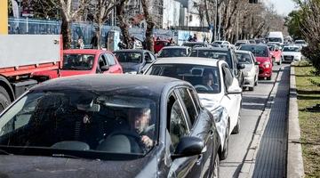 κινηση στουςσ δρομουσ