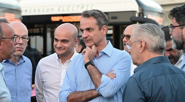 Ο Μητσοτάκης στο αμαξοστάσιο της ΟΣΥ
