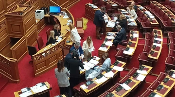 Ολομέλεια της Βουλής για σύσταση προανακριτικής επιτροπής για ΟΠΕΚΕΠΕ