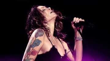 Η εκρηκτική Beth Hart Live στο Δημοτικό Θέατρο Λυκαβηττού την Τετάρτη 1 Ιουλίου
