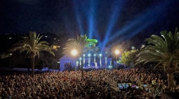 Έπαυλη Τσιροπινά Σύρος