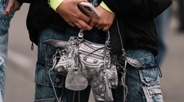 Balenciaga 