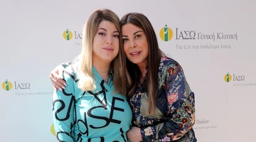 Άντζελα Δημητρίου με Όλγα Κιουρτσάκη