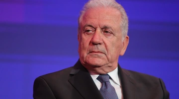 Δημήτρης Αβραμόπουλος