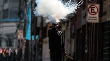 Διαδηλωτής στη Βολιβία