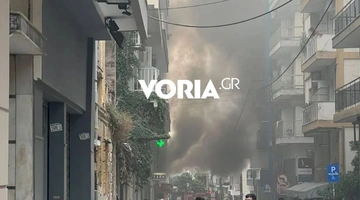 Φωτιά σε συνεργείο αυτοκινήτων στη Θεσσαλονίκη