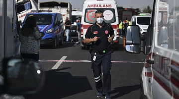 Διασωστικά συνεργεία στην Τουρκία