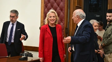 Ρένα Δούρου