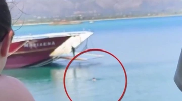 Ferry boat στην Ελαφόνησο