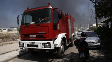Επέμβαση της πυροσβεστικής στον Ασπρόπυργο