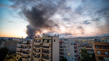 Το νέφος από τη φωτιά στο Ωραιόκαστρο