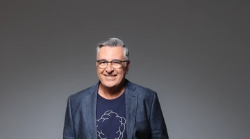 Γιώργος Κουβαράς