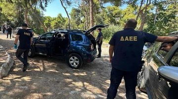 Συλλήψεις για τη φωτιά στο θέατρο Μπάντμιντον