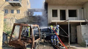 Στις φλόγες τυλίχθηκαν δύο αυτοκίνητα στα Χανιά