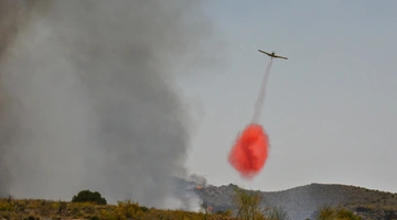Μάχη με τη φονική φωτιά στην Ισπανία
