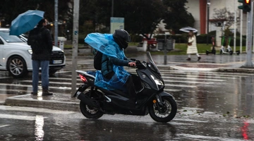 Έντονη βροχόπτωση κακοκαιρία 112