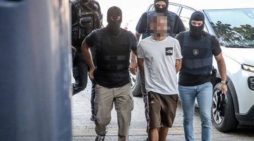 Στην ανακρίτρια συλληφθέντας για τη φονική επίθεση στο σπίτι της οικογένειας Νέστορα