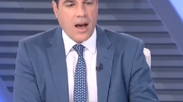 Θάνος Πλεύρης 