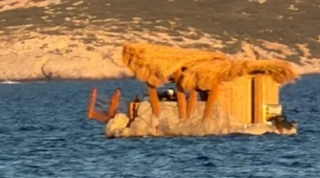 Πλωτή Καντίνα