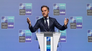 Ο Μαρκ Ρούτε στην Σύνοδο του ΝΑΤΟ