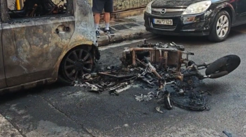 Τα απανθρακωμένα οχήματα στην Κυψέλη