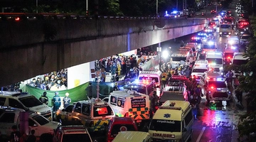 Ασθενοφόρα και πυροσβεστική στην Μπανγκόκ