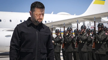 Άφιξη του Ζελένσκι στην Άγκυρα για τη Σύνοδο