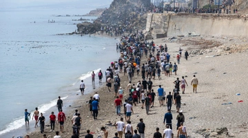 Μαζική εισροή μεταναστών από το Μαρόκο στη Θέουτα