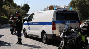 Ρυθμίσεις της Τροχαίας μετά από ανατροπή φορτηγού