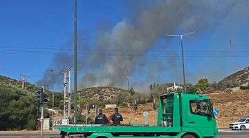 Φωτιά στο Λαύριο