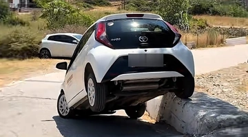Παρκάρισμα στην Ικαρία