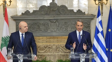 O Κυριάκος Μητσοτάκης στο Μέγαρο Μαξίμου με τον Τζόζεφ Αούν