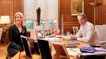 Η Αφροδίτη Νέστορα στο γραφείο του Κυριάκου Μητσοτάκη