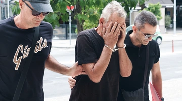 Ο εμπρηστής της Σίνδου
