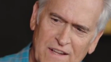  Bruce Campbell 